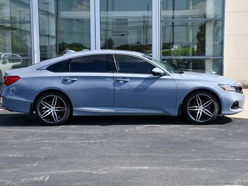 Used 2022 Honda Accord Touring image 6