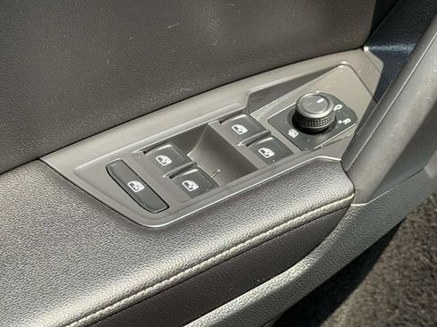 Certified 2022 Volkswagen Tiguan S w/ Driver Assistance Package AWD/4WD image 17