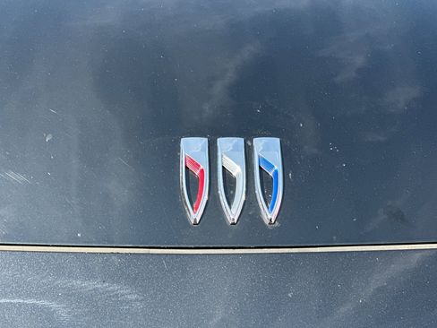 Used 2025 Buick Envision Sport Touring image 39