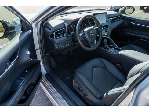 Used 2024 Toyota Camry XSE image 11