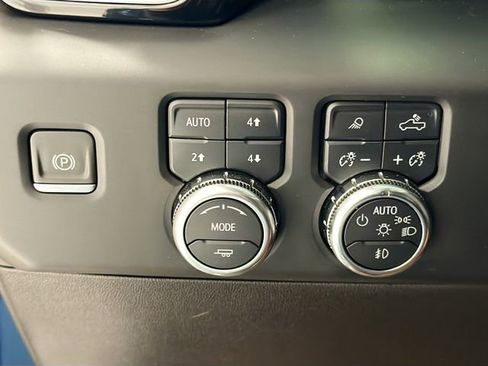 Used 2024 GMC Sierra 1500 Denali Ultimate image 10