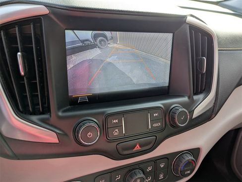 Used 2019 GMC Terrain SLT w/ Preferred Package image 17