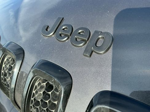 Used 2017 Jeep Cherokee Sport w/ Cold Weather Group image 16