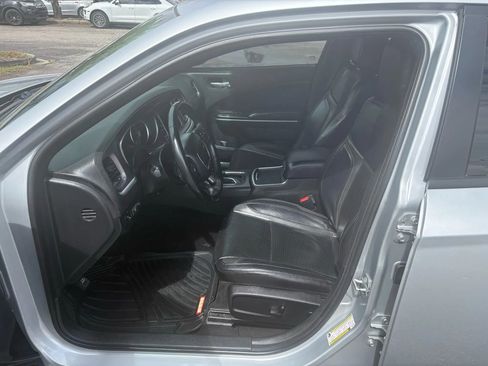 Used 2021 Dodge Charger SXT w/ Leather Interior Group image 5