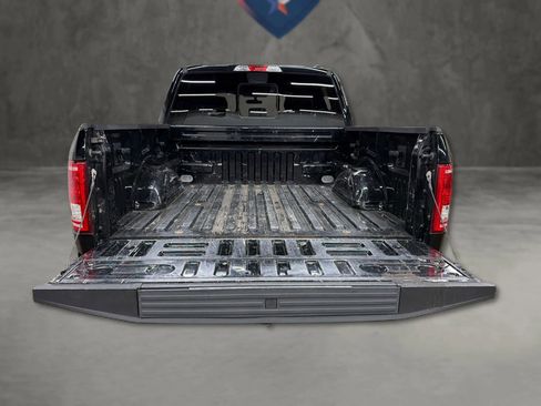 Used 2016 Ford F150 XLT w/ Equipment Group 302A Luxury image 10