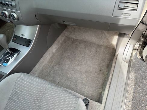 Used 2005 Nissan Altima 3.5 SE image 19
