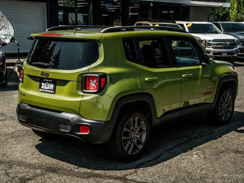 Used 2016 Jeep Renegade 75th Anniversary AWD/4WD image 15