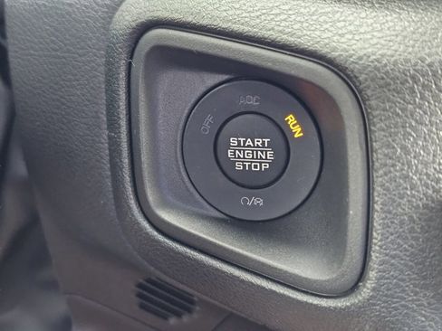 New 2025 Jeep Gladiator Sport image 44