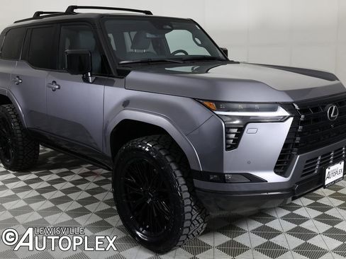 Used 2025 Lexus GX 550 image 3