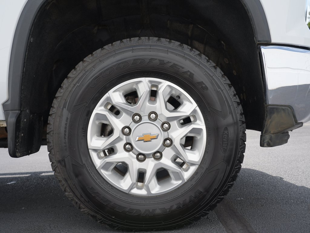 Certified 2025 Chevrolet Silverado 3500 LT w/ All Star Edition AWD/4WD image 30