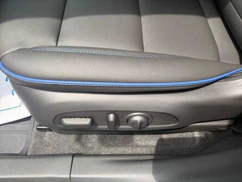 New 2026 Buick Envista Sport Touring w/ Convenience I Package FWD image 18
