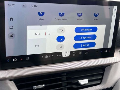 New 2026 Ford Explorer Active AWD/4WD image 29