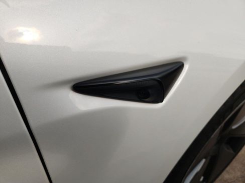 Used 2023 Tesla Model 3 Standard Range RWD image 31