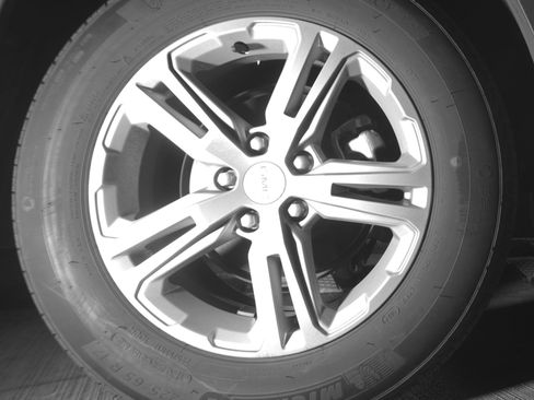 Used 2024 GMC Terrain SLE image 20