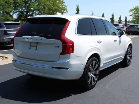 Certified 2023 Volvo XC90 B6 Ultimate w/ Protection Package Premier AWD/4WD image 3