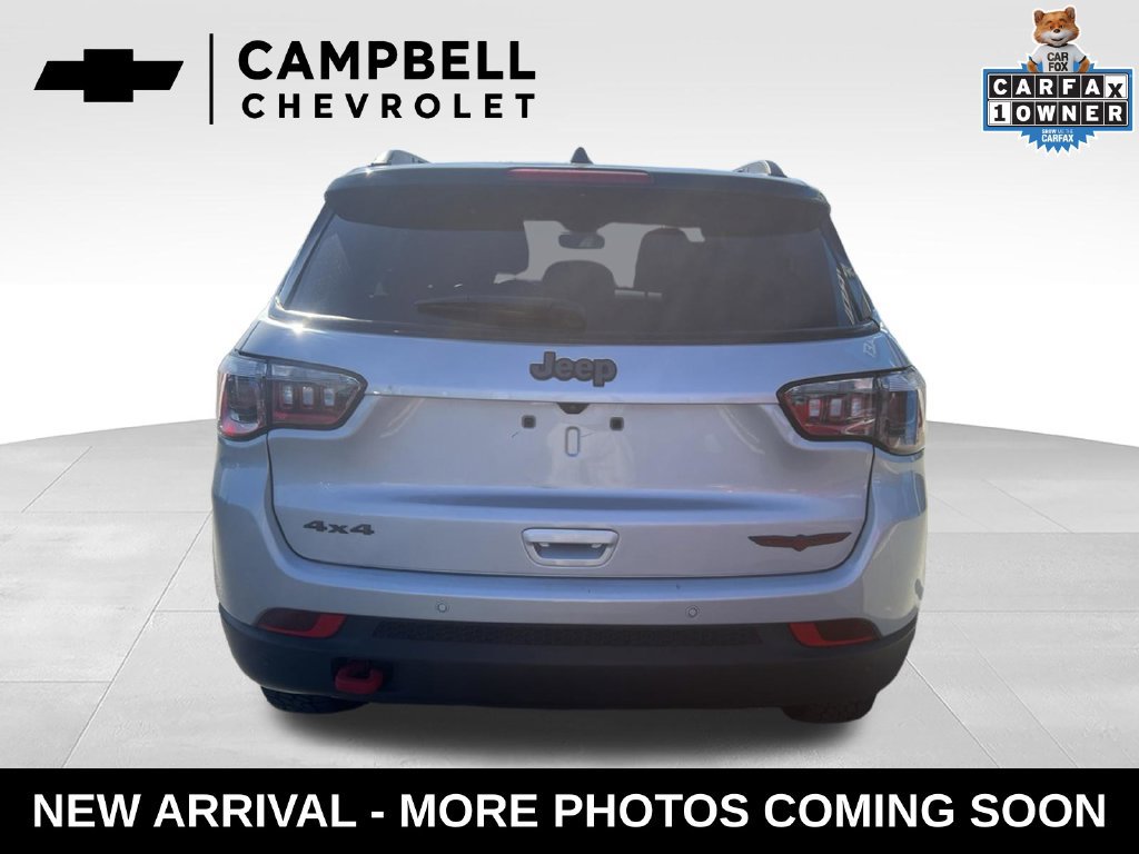 Used 2025 Jeep Compass Trailhawk AWD/4WD image 4