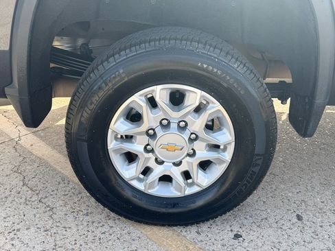 Used 2024 Chevrolet Silverado 2500 LTZ image 20