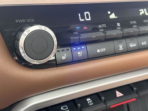 Used 2025 Toyota Tundra 1794 Edition AWD/4WD image 20