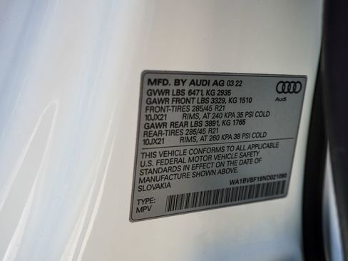 Used 2022 Audi Q8 Premium Plus w/ Premium Plus Package AWD/4WD image 45