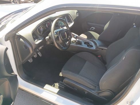Used 2019 Dodge Challenger R/T RWD image 13