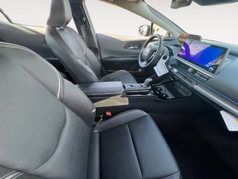 New 2026 Toyota Prius XLE image 28