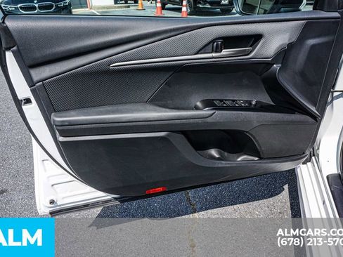 Used 2025 Toyota Camry SE image 46