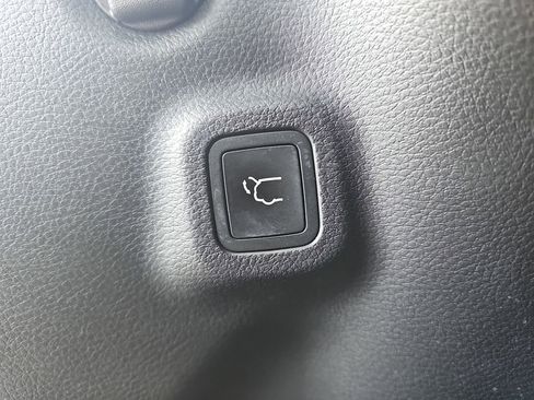 Used 2023 Jeep Compass Altitude w/ Convenience Group image 13