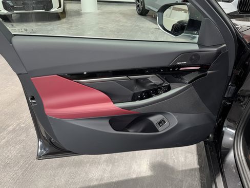 New 2026 BMW 530i w/ Premium Package image 13