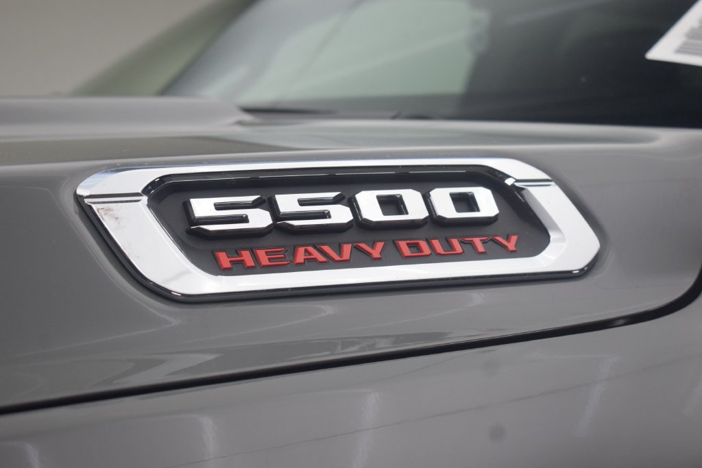 New 2026 RAM 5500 4x4 Crew Cab image 15