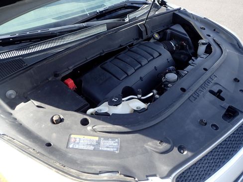Used 2012 Chevrolet Traverse LT image 21