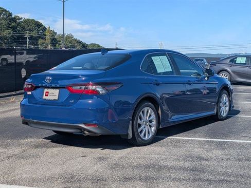 Used 2023 Toyota Camry LE image 5