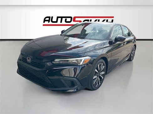 Used 2024 Honda Civic EX image 3