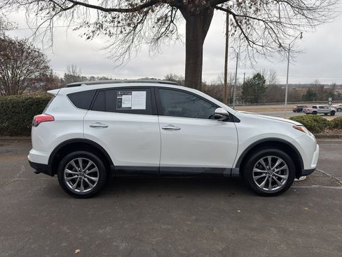 Used 2017 Toyota RAV4 Limited image 8