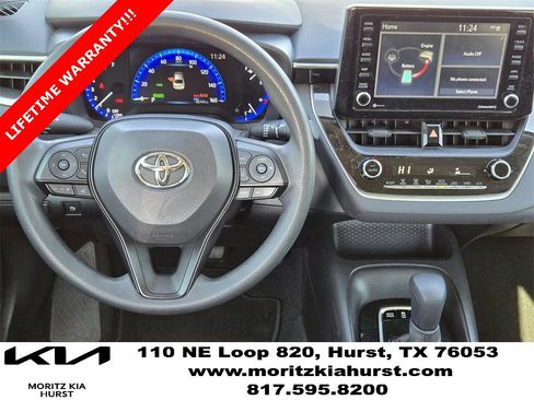 Used 2022 Toyota Corolla LE image 10