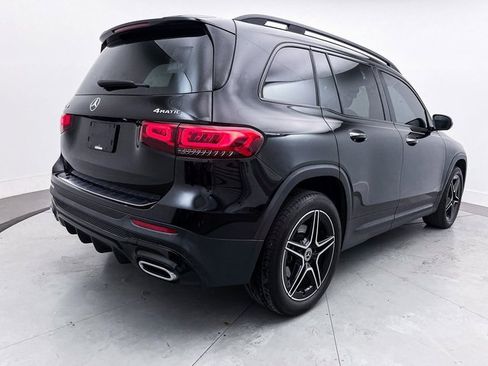 Used 2023 Mercedes-Benz GLB 250 4MATIC image 17