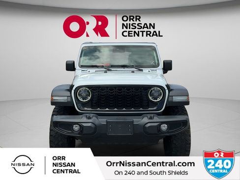 Used 2024 Jeep Wrangler Unlimited Sport AWD/4WD image 2