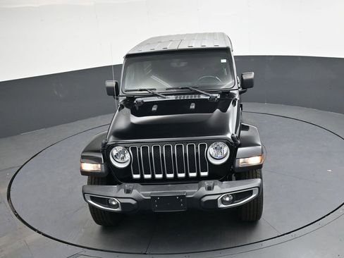 Used 2022 Jeep Wrangler Unlimited Sahara w/ Dual Top Group image 38