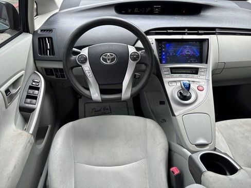 Used 2013 Toyota Prius Two image 21