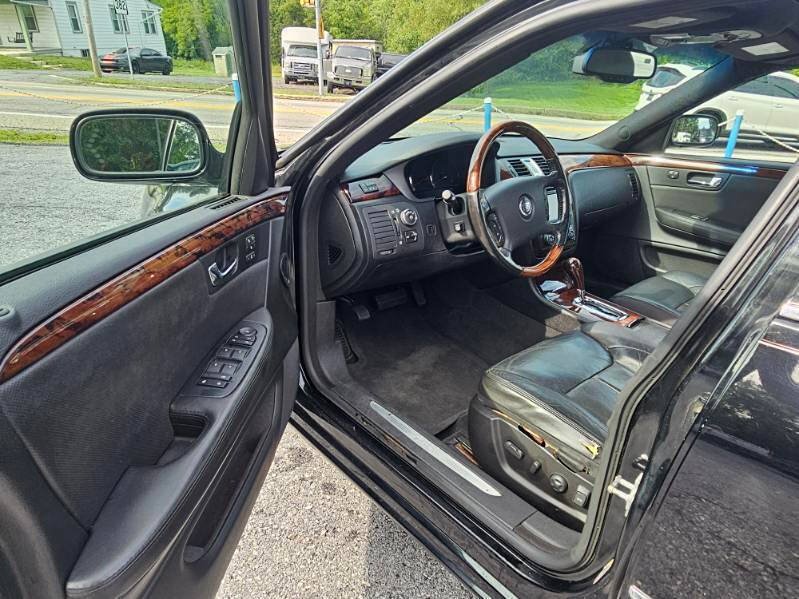 Used 2006 Cadillac DTS Performance FWD image 10