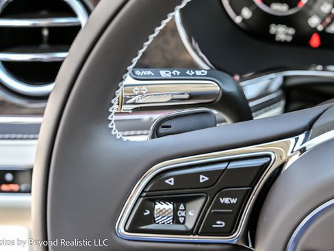 New 2026 Bentley Flying Spur Plug-In Hybrid image 41