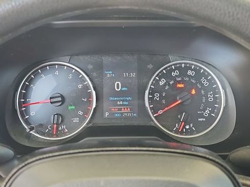 Used 2021 Toyota RAV4 XLE w/ Convenience Package FWD image 11