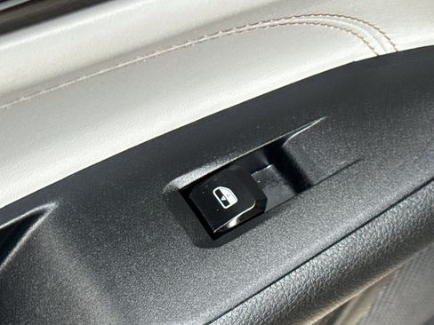 Used 2024 Jeep Compass Limited w/ Elite Group image 30