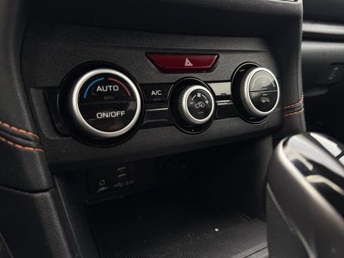 Used 2023 Subaru Crosstrek 2.0i Premium image 16