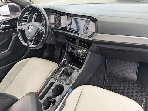 Used 2021 Volkswagen Jetta FWD image 32