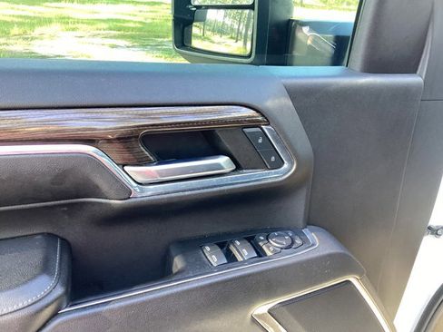 Used 2024 Chevrolet Silverado 2500 LT w/ All Star Edition image 11