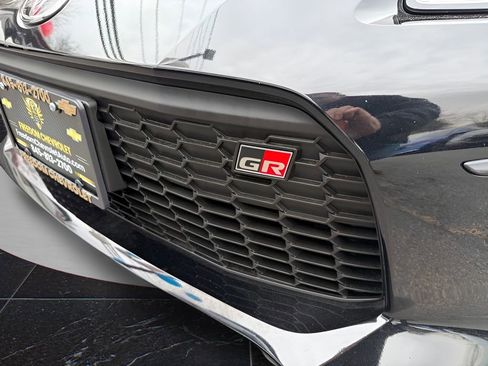 Used 2025 Toyota GR86 Premium w/ ALL Weather Mat Package (TMS) image 10