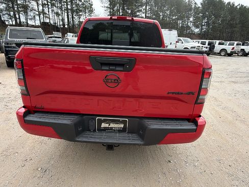 Used 2024 Nissan Frontier PRO-4X w/ Off-Road Protection Package AWD/4WD image 9