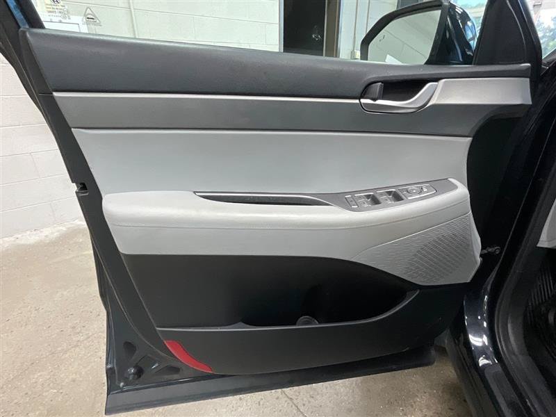 Used 2022 Hyundai Palisade SE FWD image 10
