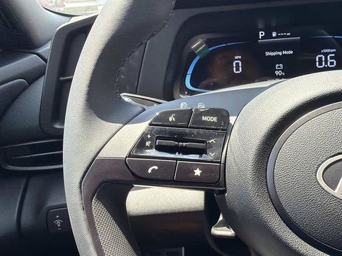 New 2026 Hyundai Elantra SEL Sport FWD image 17