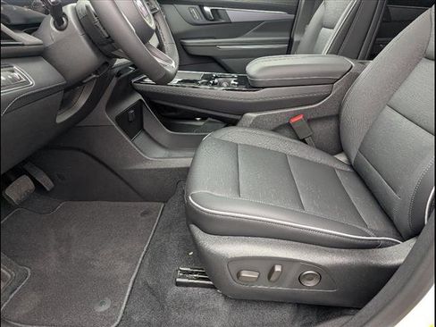 New 2026 Buick Enclave Sport Touring w/ Power Package image 11